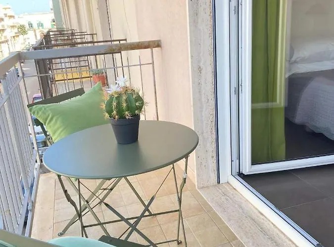 Il Veliero Konukevi Polignano a Mare